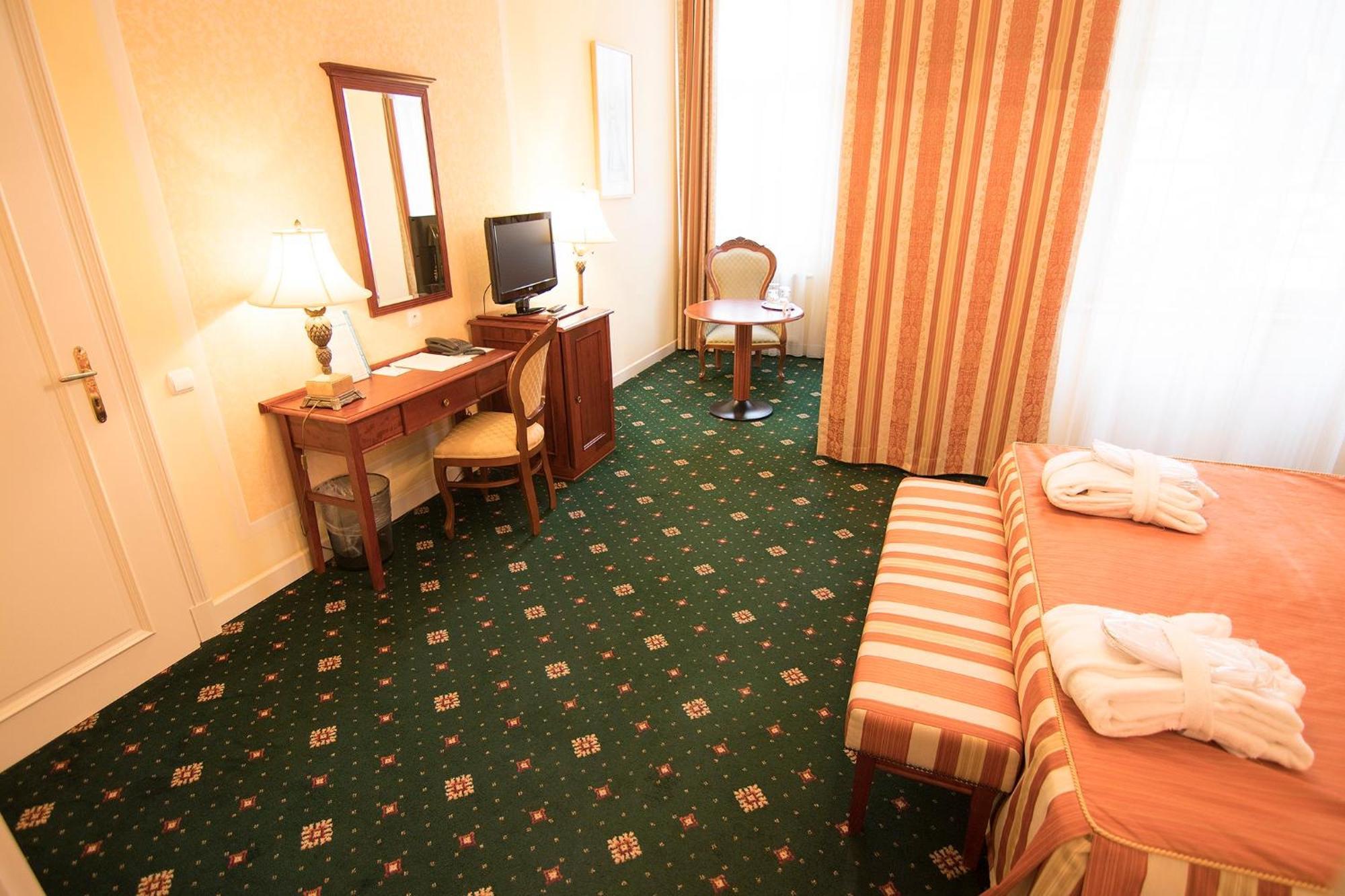 Humboldt Park & Hotel 4*